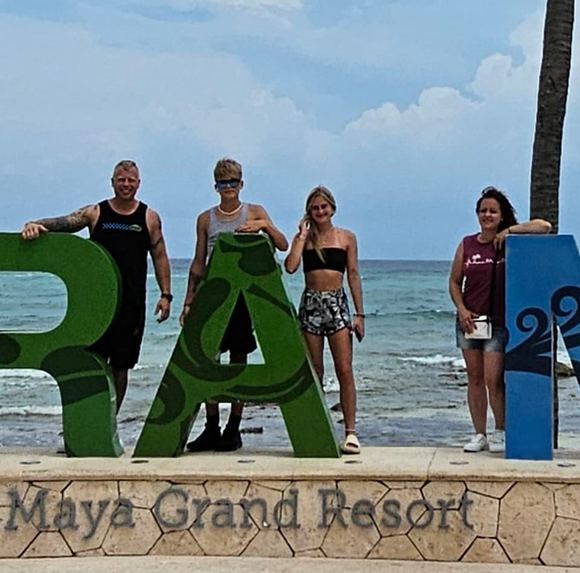 Profile Picture of Robert Dasler (@rdasler1) on Poshmark