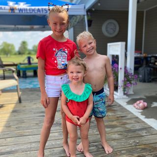 Profile Picture of Leia Meenach (@leia.meenach) on Facebook