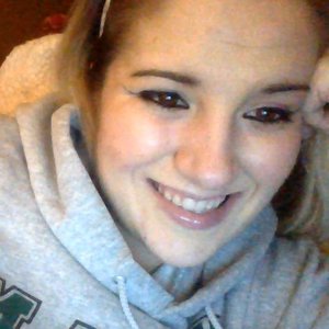 Profile Picture of Katie Parsons (@cherries530) on Myspace