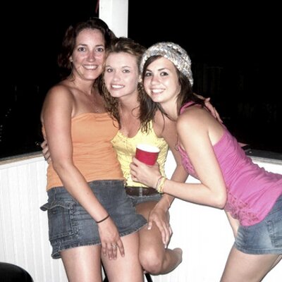 Profile Picture of Haley Burchfield (@Lovelylilhalo) on Twitter