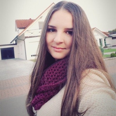 Profile Picture of Julia Neiwert (@julia_neiwert) on Twitter
