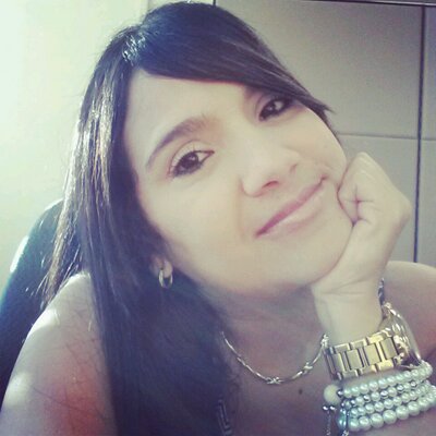 Profile Picture of Rosaura Gonzalez (@roxy_35) on Twitter