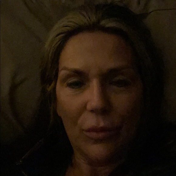 Profile Picture of Jamesa Dobbs (@jamesadobbs) on Poshmark