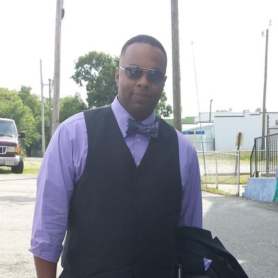 Profile Picture of John Eaves (@PastorJEaves) on Twitter