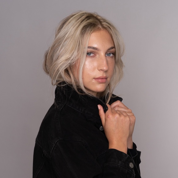 Profile Picture of Kelsey Cremia (@horseloverkjc) on Poshmark