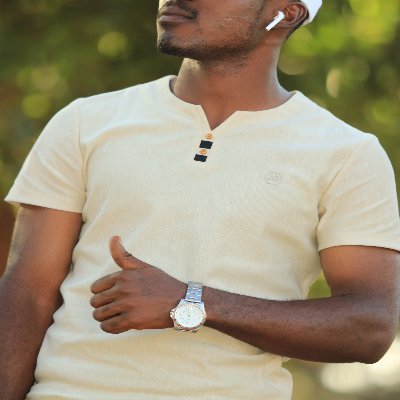 Profile Picture of Gloire Tshiyoyi (@GloireTshiyoyi) on Twitter