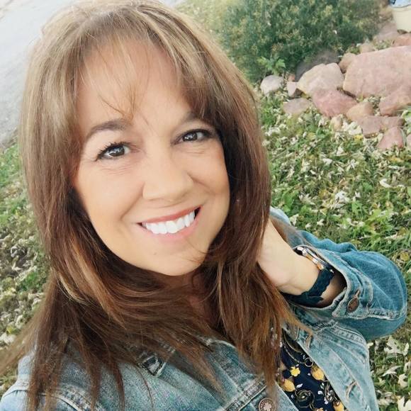 Profile Picture of Shelly Cox (@shelly_cox) on Poshmark