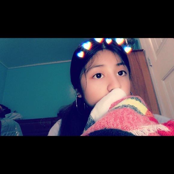 Gissell Garcia - Poshmark Profile Picture of Gissell Garcia (@gissell_garcia) on Poshmark