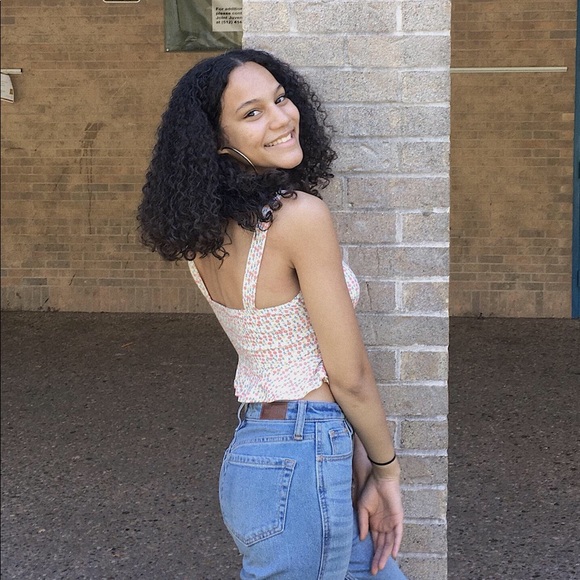 Profile Picture of Kennidy Mcalister (@nicolekennidy) on Poshmark