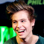Profile Picture of Luke Hemmings (@hemmings_aaron) on Twitter