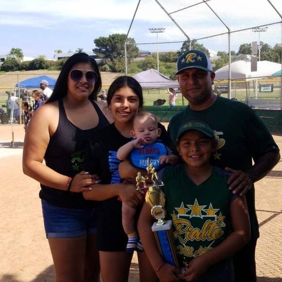 Profile Picture of Steven Uribe (@bemelbc) on Poshmark