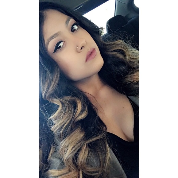 Profile Picture of Nancy Corona (@nancyyanet) on Poshmark