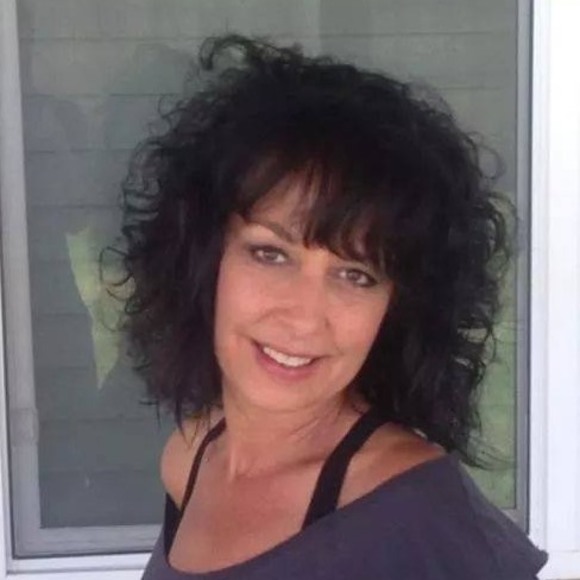 Profile Picture of Ronda Kapphahn (@rondakapphahn1) on Poshmark
