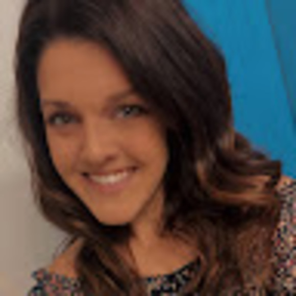 Profile Picture of Danielle Hinkle (@dverardi8314) on Poshmark