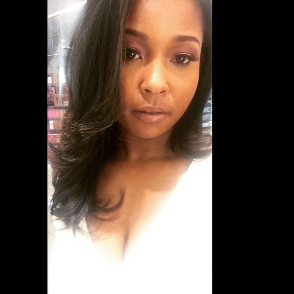 Profile Picture of Gabrielle Hall (@gbaby7655) on Poshmark