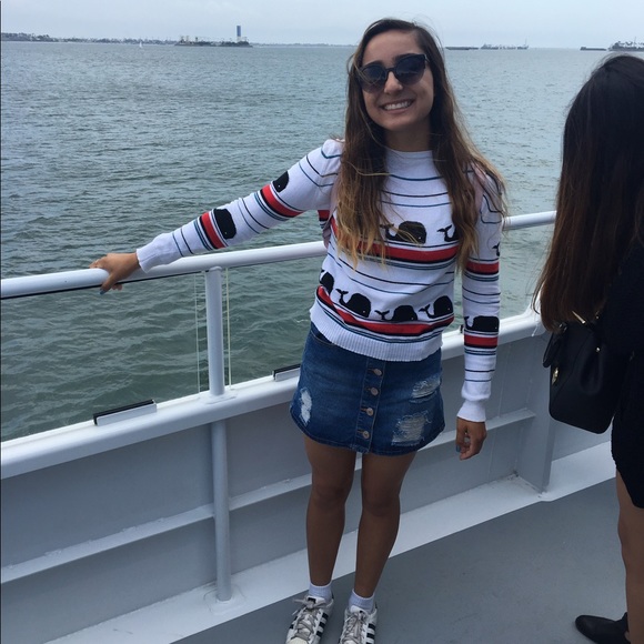 Profile Picture of Rebecca Espinosa (@rebeccaespinosa) on Poshmark