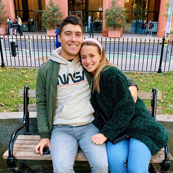 Profile Picture of Arielle Frank (@aiflaxlove) on Poshmark