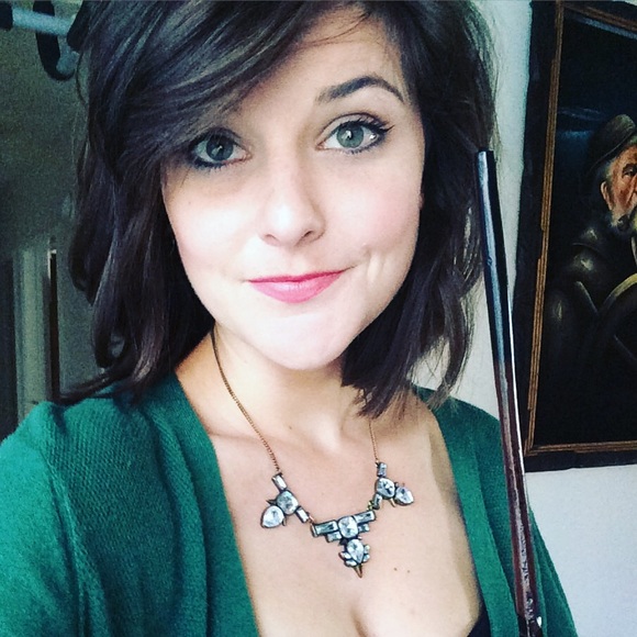 Profile Picture of Danielle Spisso (@daniellemcrae) on Poshmark