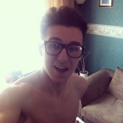 Profile Picture of James Box (@RealJamesBoxx) on Twitter