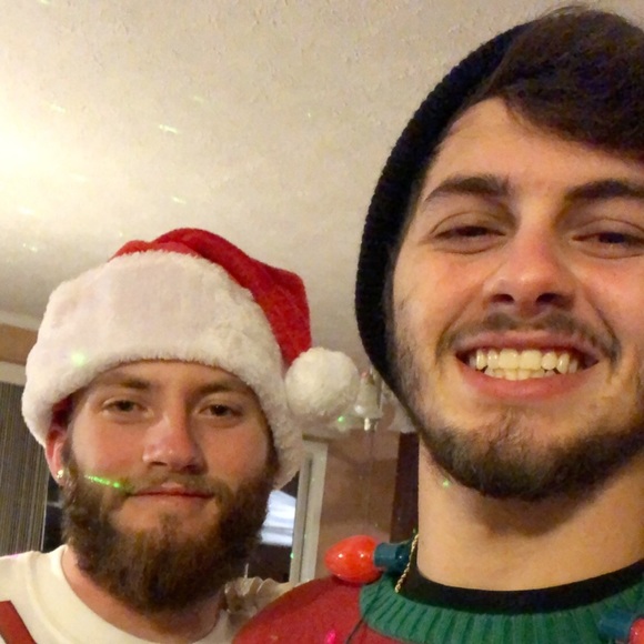 Profile Picture of Dylan Basham (@dbasham04) on Poshmark