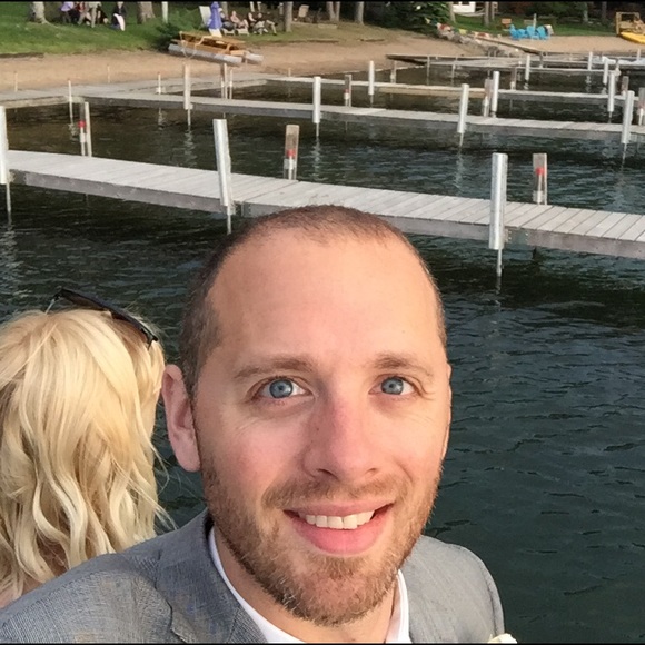 Profile Picture of Ryan Davis (@rfeidt8) on Poshmark