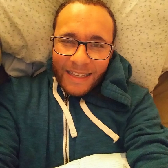 Profile Picture of Michael Vanalstyne (@mavanalstyne) on Poshmark