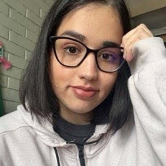 Profile Picture of Francisca Neuling (@fneuling) on Poshmark