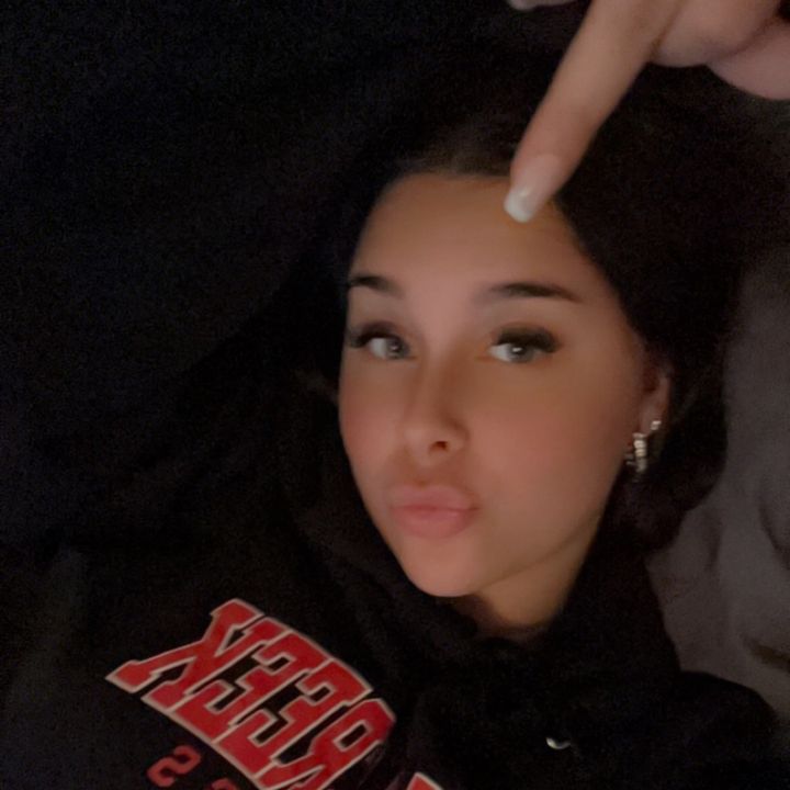 Profile Picture of lori (@@lorihudson504) on Tiktok
