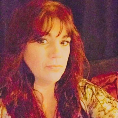 Profile Picture of Susan Roach (@ImMzWright) on Twitter