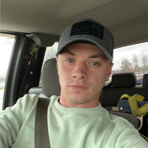 Profile Picture of Joseph Mooney (@jbmoon1970) on Poshmark