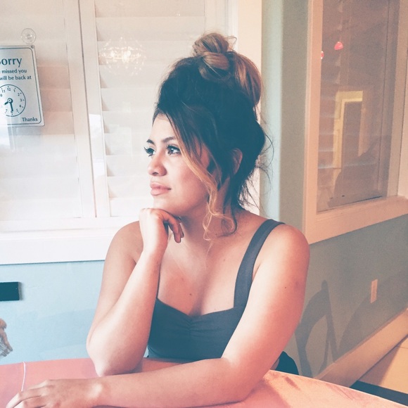 Profile Picture of Graciela Campos (@gra_ciela) on Poshmark