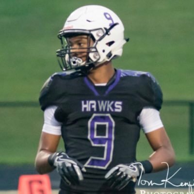 Profile Picture of Devin Rose (@Devin_rose01) on Twitter