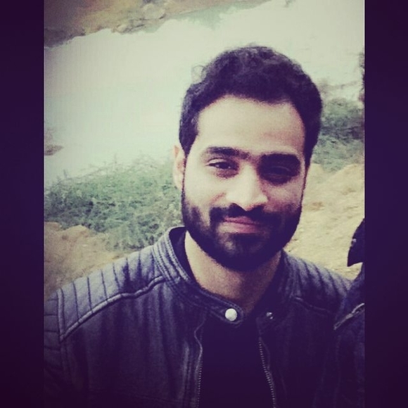 Profile Picture of Nawab Pagganwala (@nawab2468) on Poshmark
