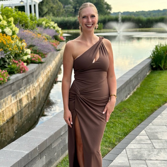 Profile Picture of Tori Lapinski (@tori8592) on Poshmark