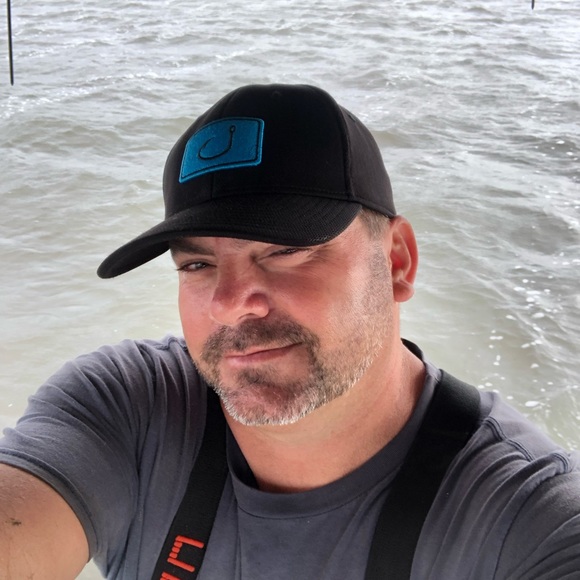 Profile Picture of Jimmy Grubb (@jimmygrubb) on Poshmark