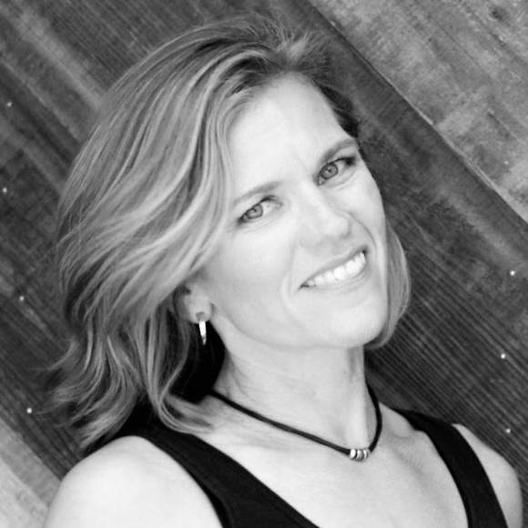 Profile Picture of Caitlin Burrows (@eastcoastcalgal) on Poshmark