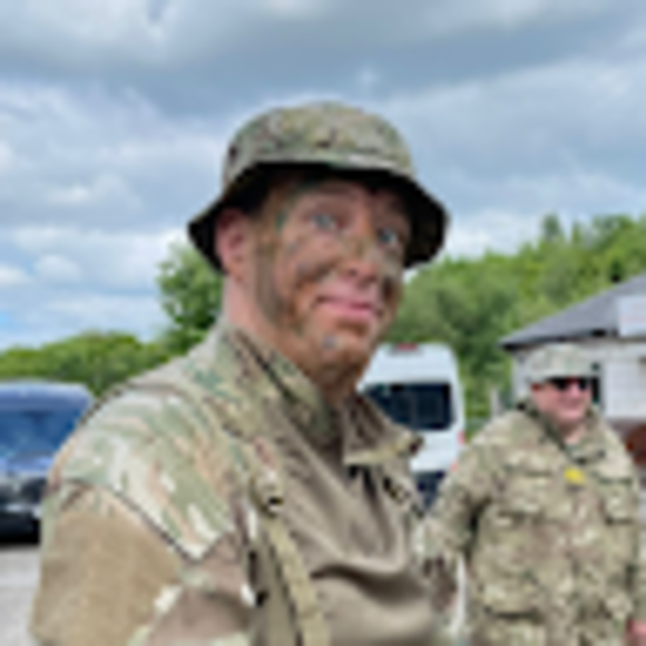 Andrew Yelland - Poshmark Profile Picture of Andrew Yelland (@andrewyelland) on Poshmark