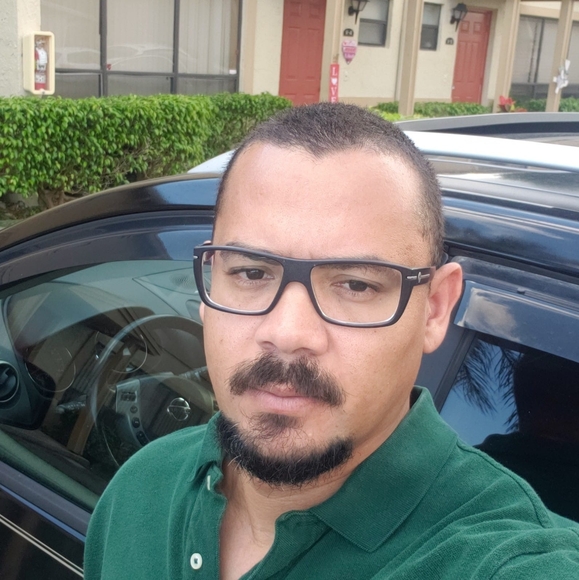 Profile Picture of Jose claudio Martins (@claudiosushiman) on Poshmark