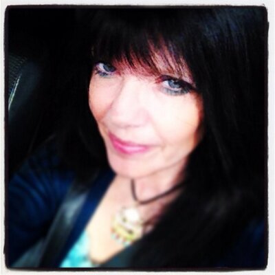 Profile Picture of April Hinton (@@apriltuhinton) on Twitter