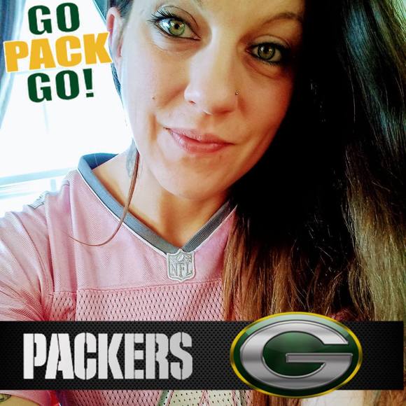 Profile Picture of Andrea Flanary (@andreaflanary) on Poshmark