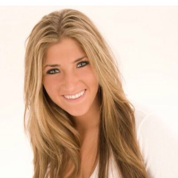 Profile Picture of Marissa Tager (@mtager) on Poshmark