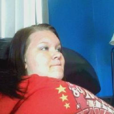 Profile Picture of Lindsey Jewell (@Lindsey2k15) on Twitter