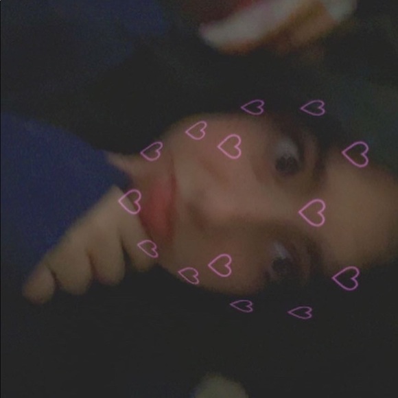 Kayla Billett - Poshmark Profile Picture of Kayla Billett (@kaylabillett1) on Poshmark