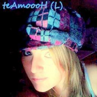 Profile Picture of Jackie Graf (@jackieloveheart) on Twitter
