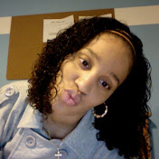 Profile Picture of Lisa Knapp (@lisknapp) on Youtube