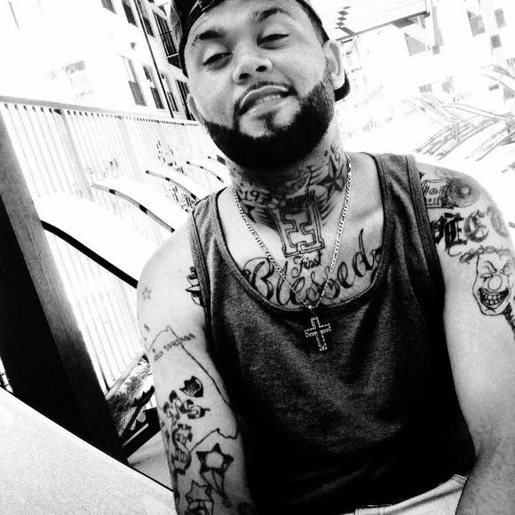 Profile Picture of Elijah howell Kabusha (@ekabusha) on Poshmark