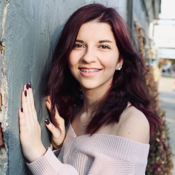 Profile Picture of Madison Winterson (@mwinterson) on Poshmark