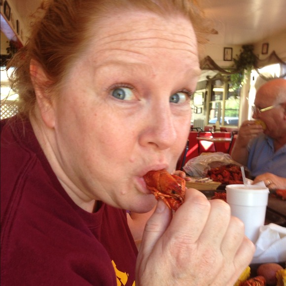 Profile Picture of Ann Pearson (@annpearson) on Poshmark