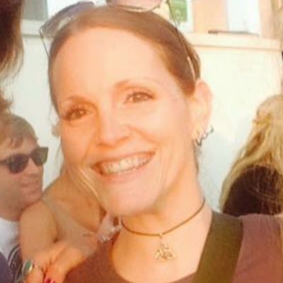 Profile Picture of Colleen M Devaney (@leenydarlin) on Twitter