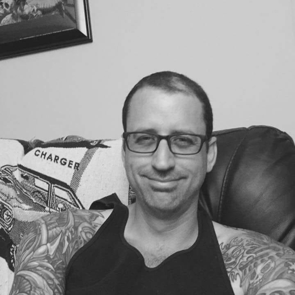 Profile Picture of Daniel Pettyjohn (@danielpettyjohn) on Poshmark